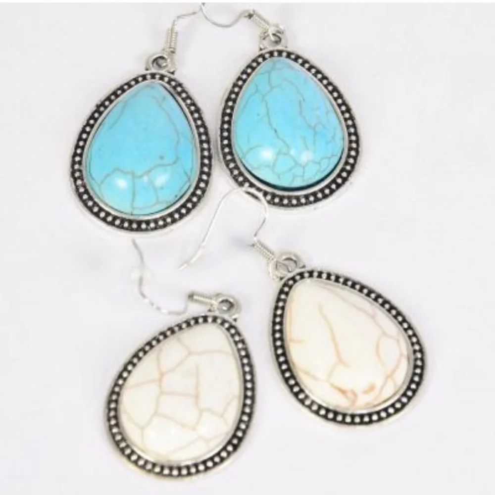 Antique vintage style semi precious stone teardrop shape earrings